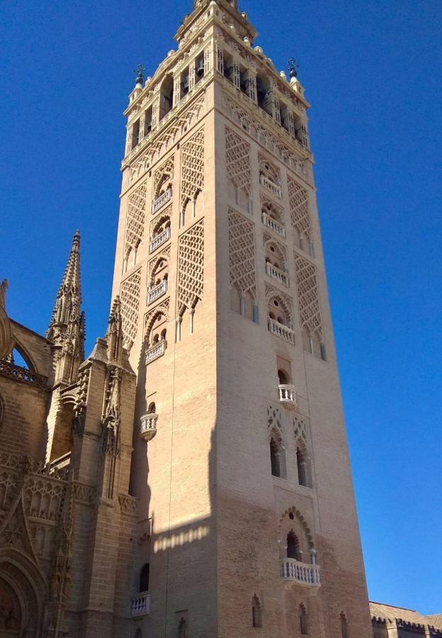Castilleja , Casa-Apartamento Cerca Centro Sevilla Wifi Familias Trabajo Garaje Касетлья да ла Квеста Экстерьер фото