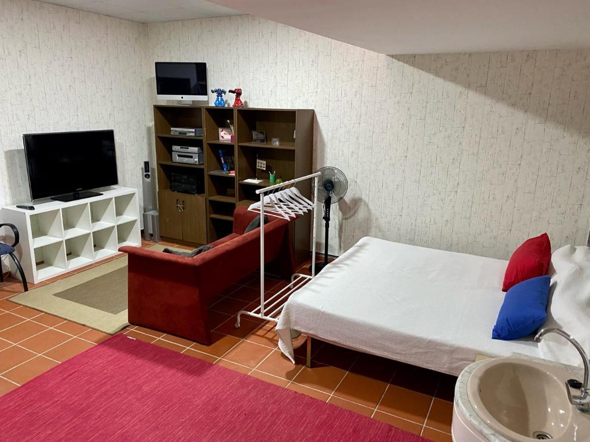 Castilleja , Casa-Apartamento Cerca Centro Sevilla Wifi Familias Trabajo Garaje Касетлья да ла Квеста Экстерьер фото