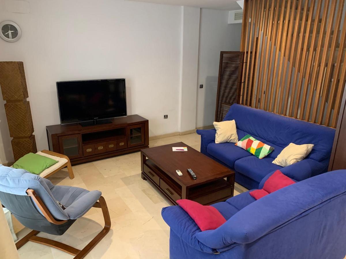 Castilleja , Casa-Apartamento Cerca Centro Sevilla Wifi Familias Trabajo Garaje Касетлья да ла Квеста Экстерьер фото